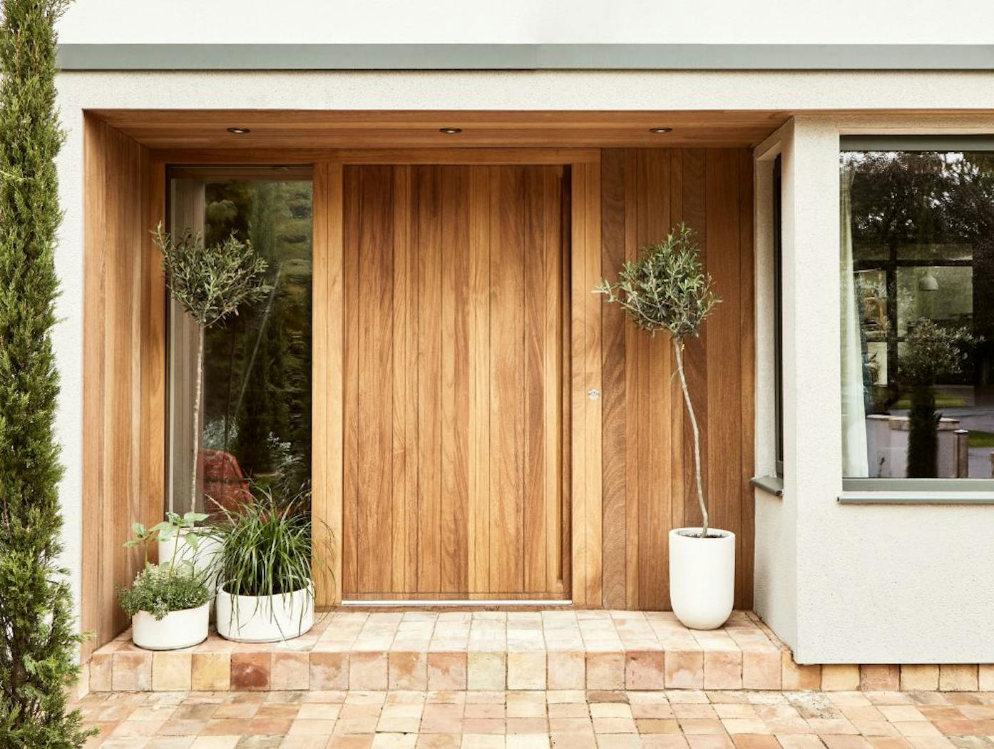 7 reasons to choose a hardwood door 7