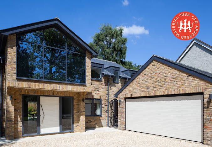 Should garage front doors match blog thumbnail