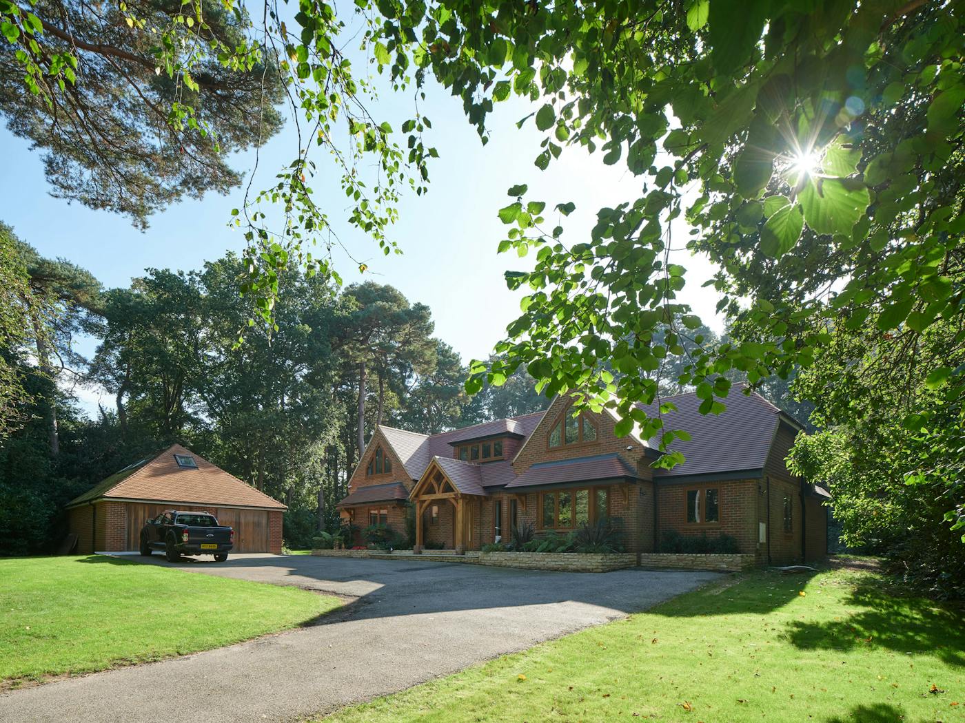 A traditional home featuring the contemporary Bari oak door