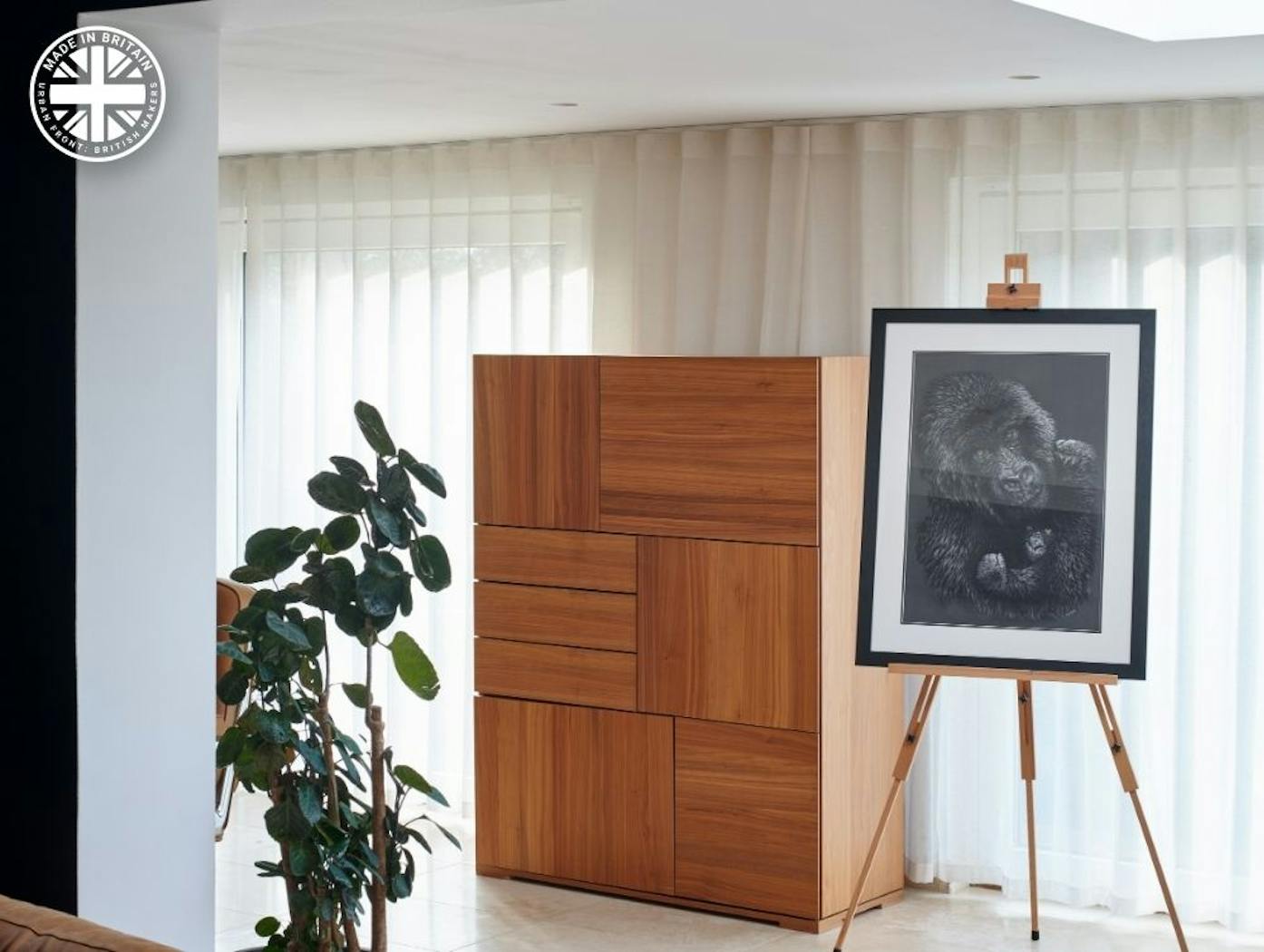 Teresa Allen's art depicts safari wildlife created in her Buckinghamshire studio.