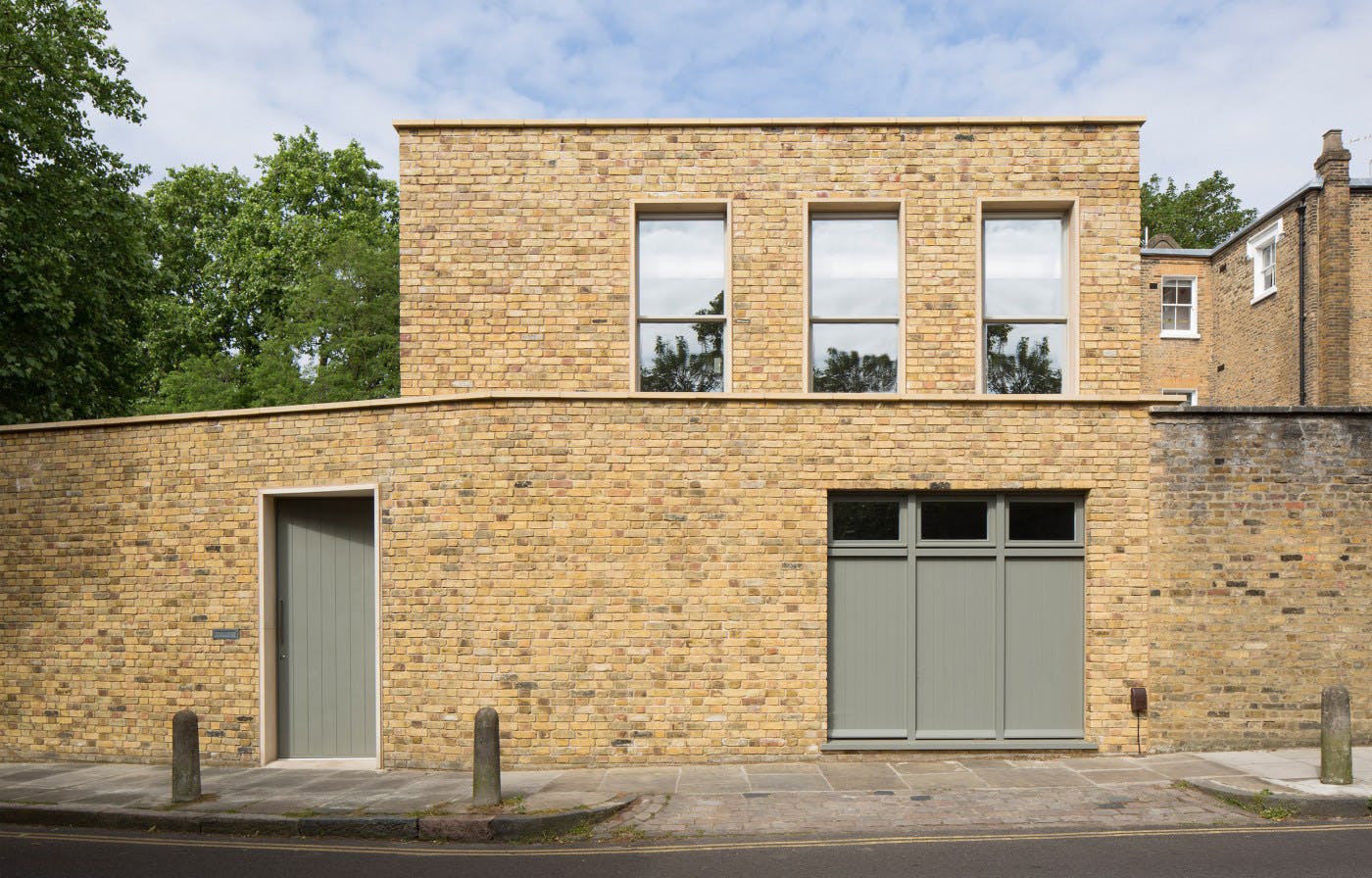 Vertical grooves to elongate a door