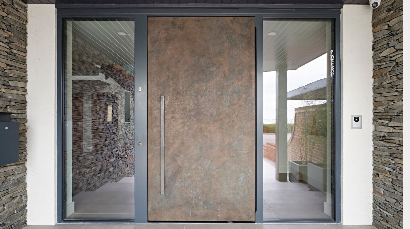 Bronze front door in our 101 finish with BZ11 handle