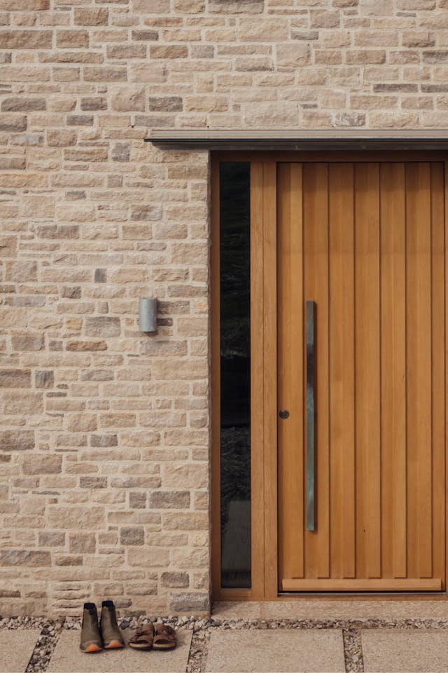 Portrait door with boots new