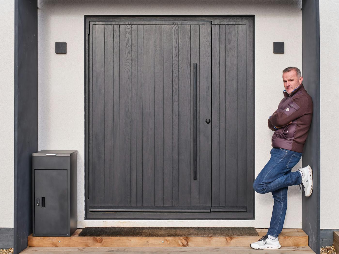 Landscape door closed and Darren 