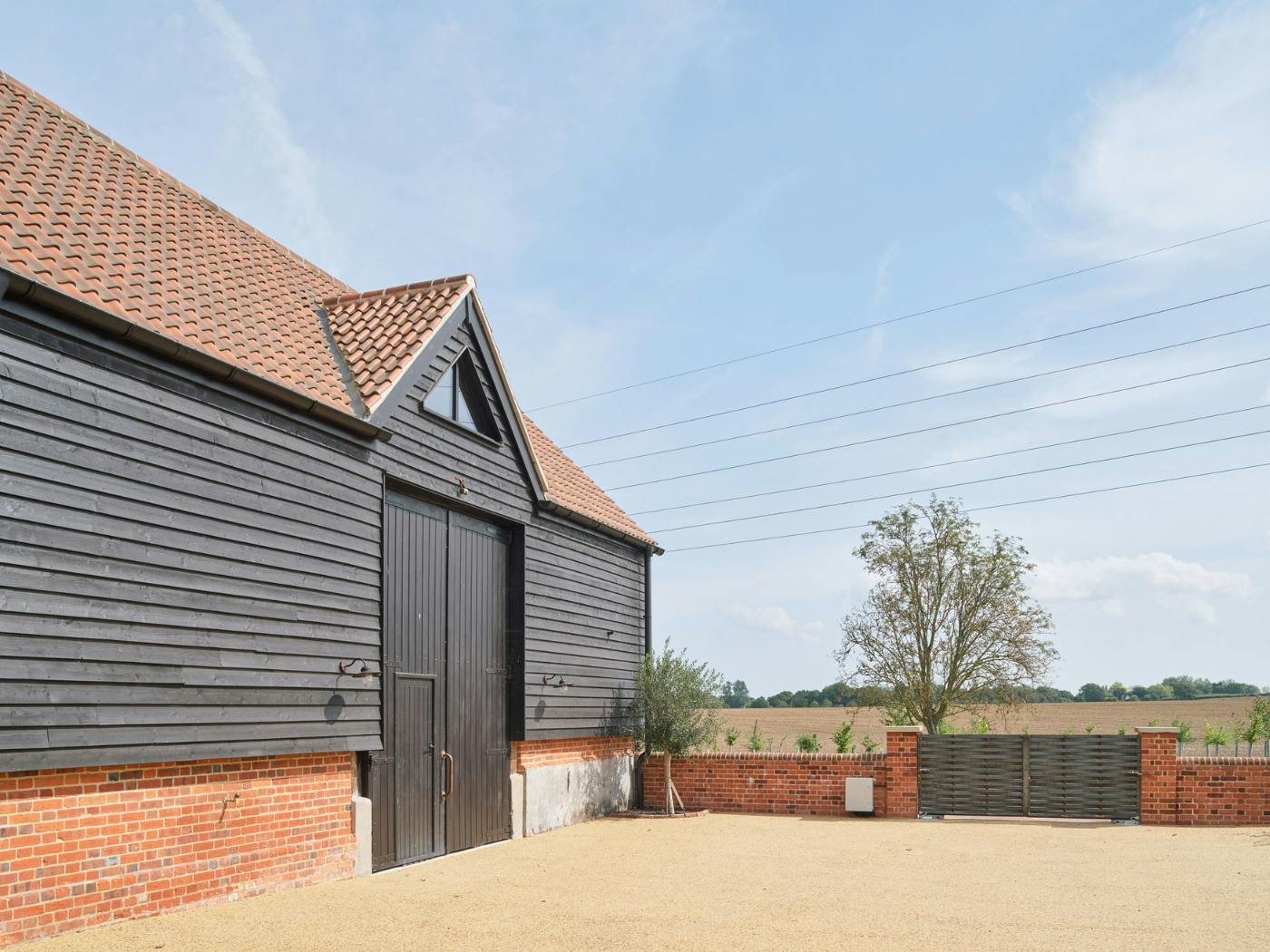 External barn bronze Urban Front