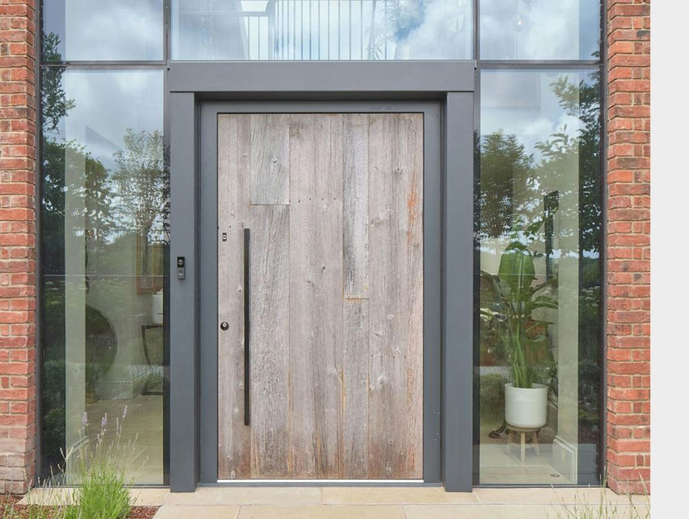 Barn door with Milano V internal in RAL grey10
