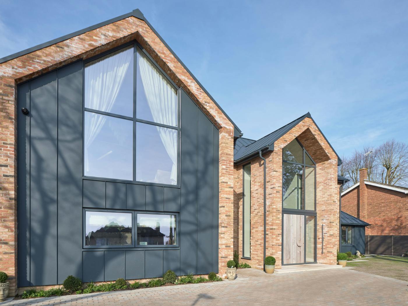 External angle_Barn with Luna handle