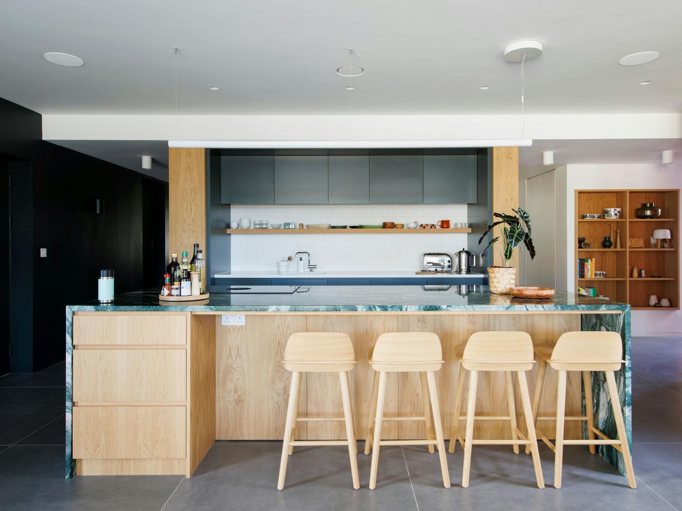 Iona kitchen landscape