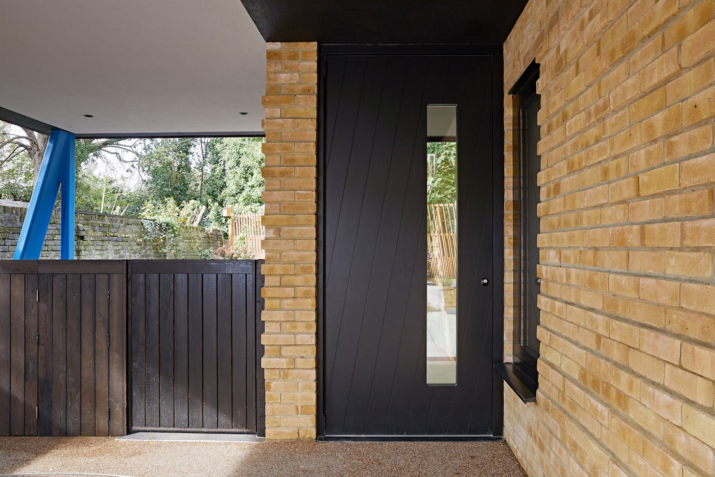 This house curates the best of modern architecture & design into limited space