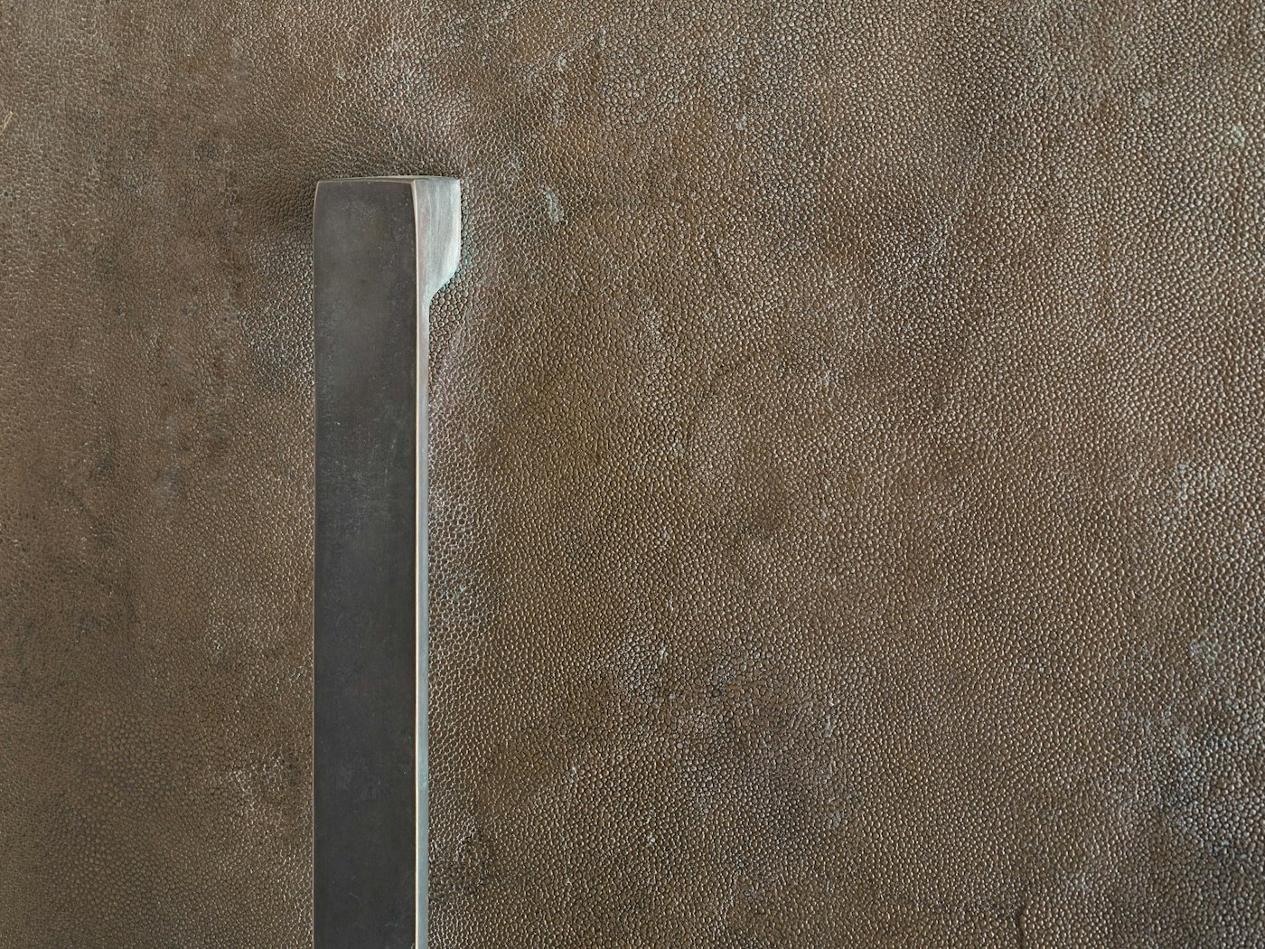Our BZ11 solid bronze handle is perfectly complementary to the textured finish