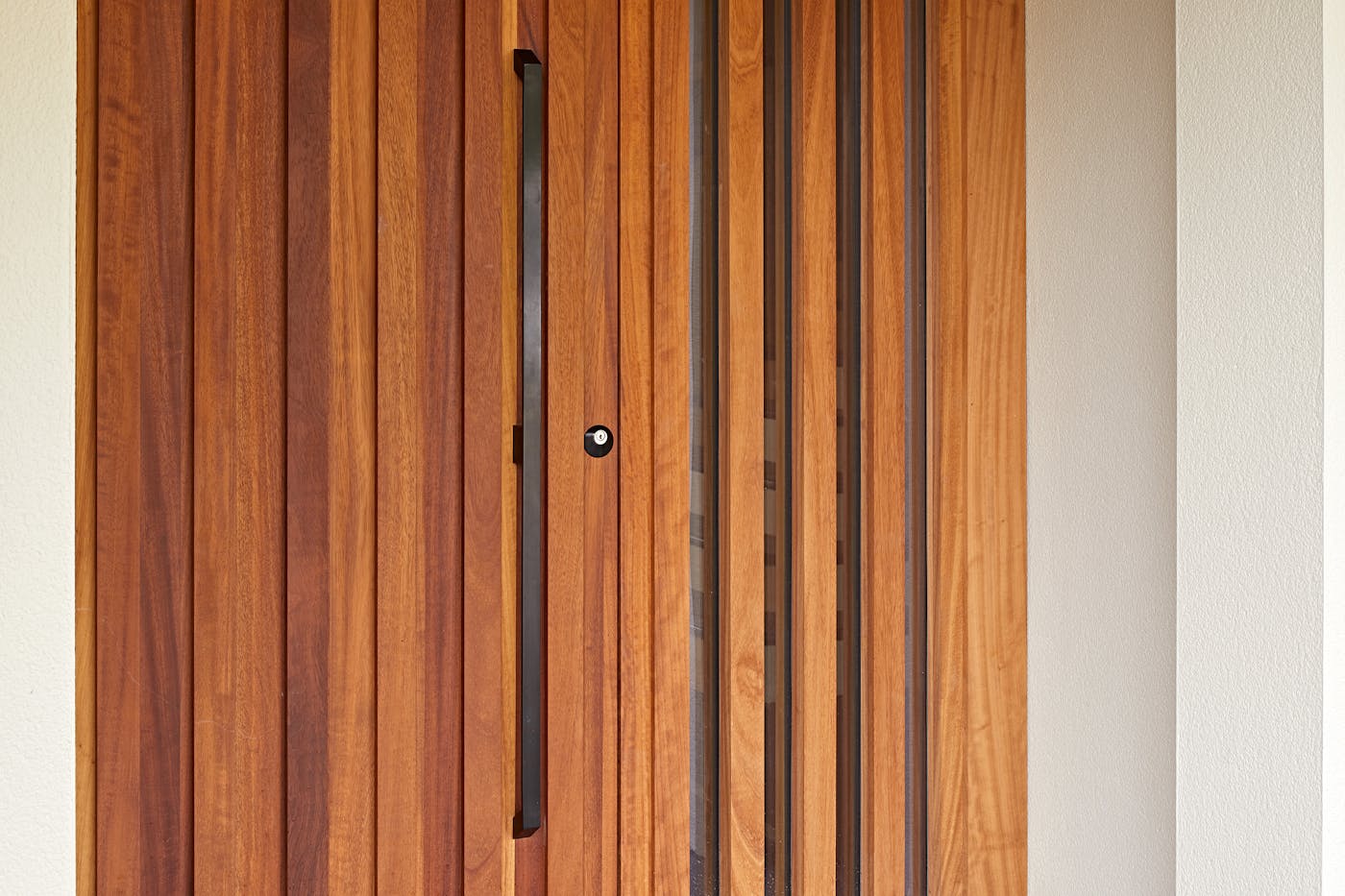 close up of the ridge with black option 11a in black