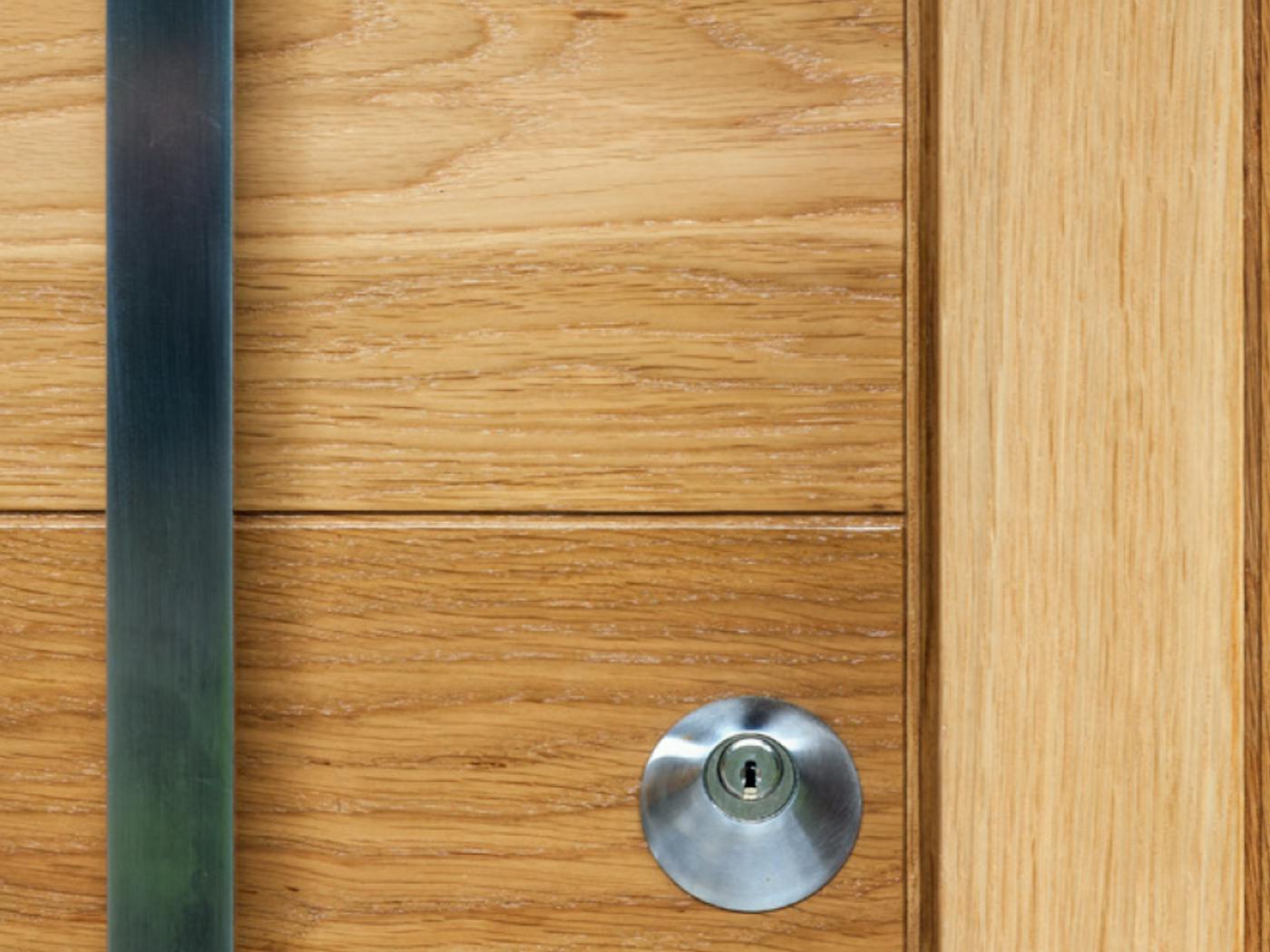 maintain lacquered wood door