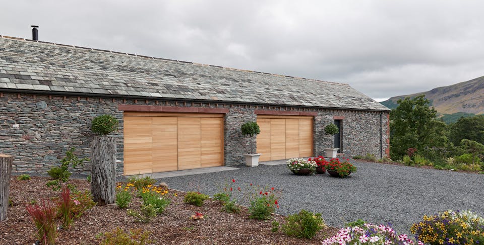 Garage doors | Contemporary garage doors | Urban Front