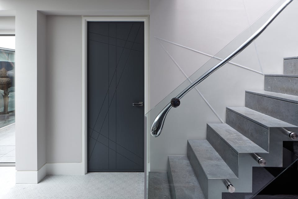 Root internal door | Grey painted | Urban Front