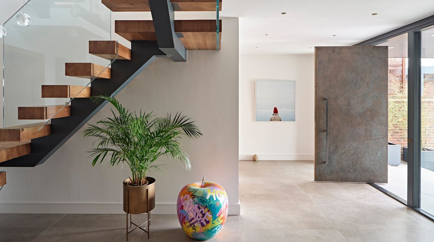 Pivot doors urban front 23