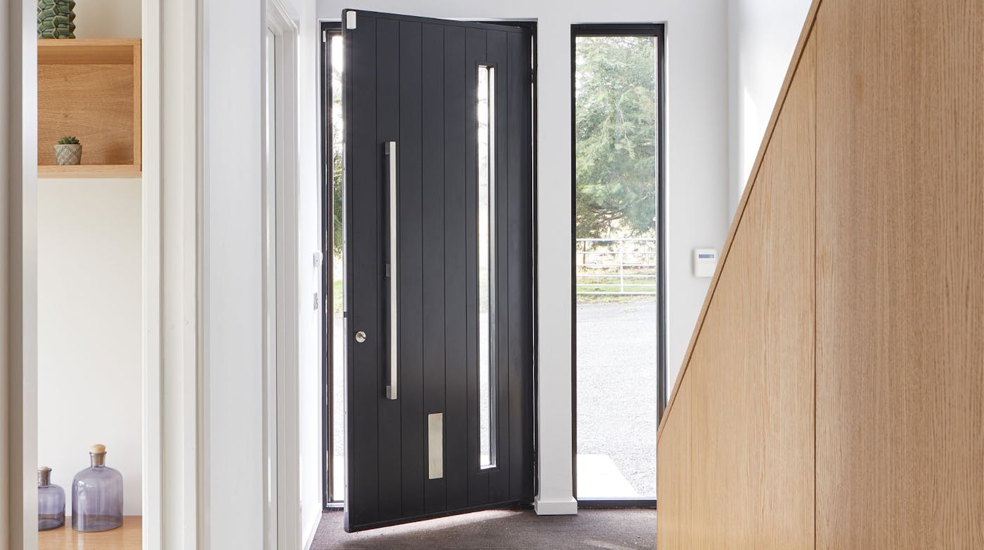 Pivot doors urban front 34