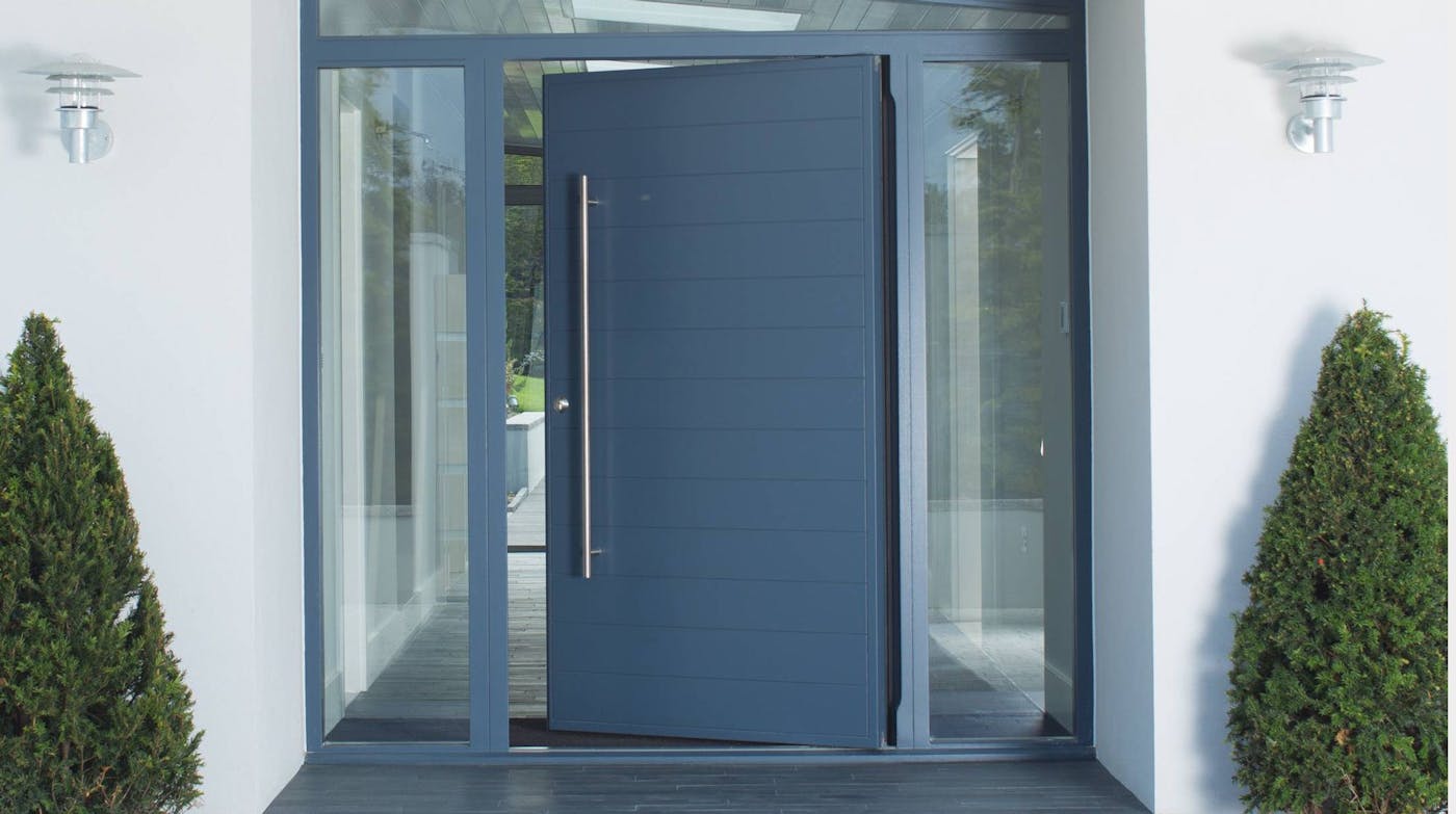 Pivot doors urban front 37