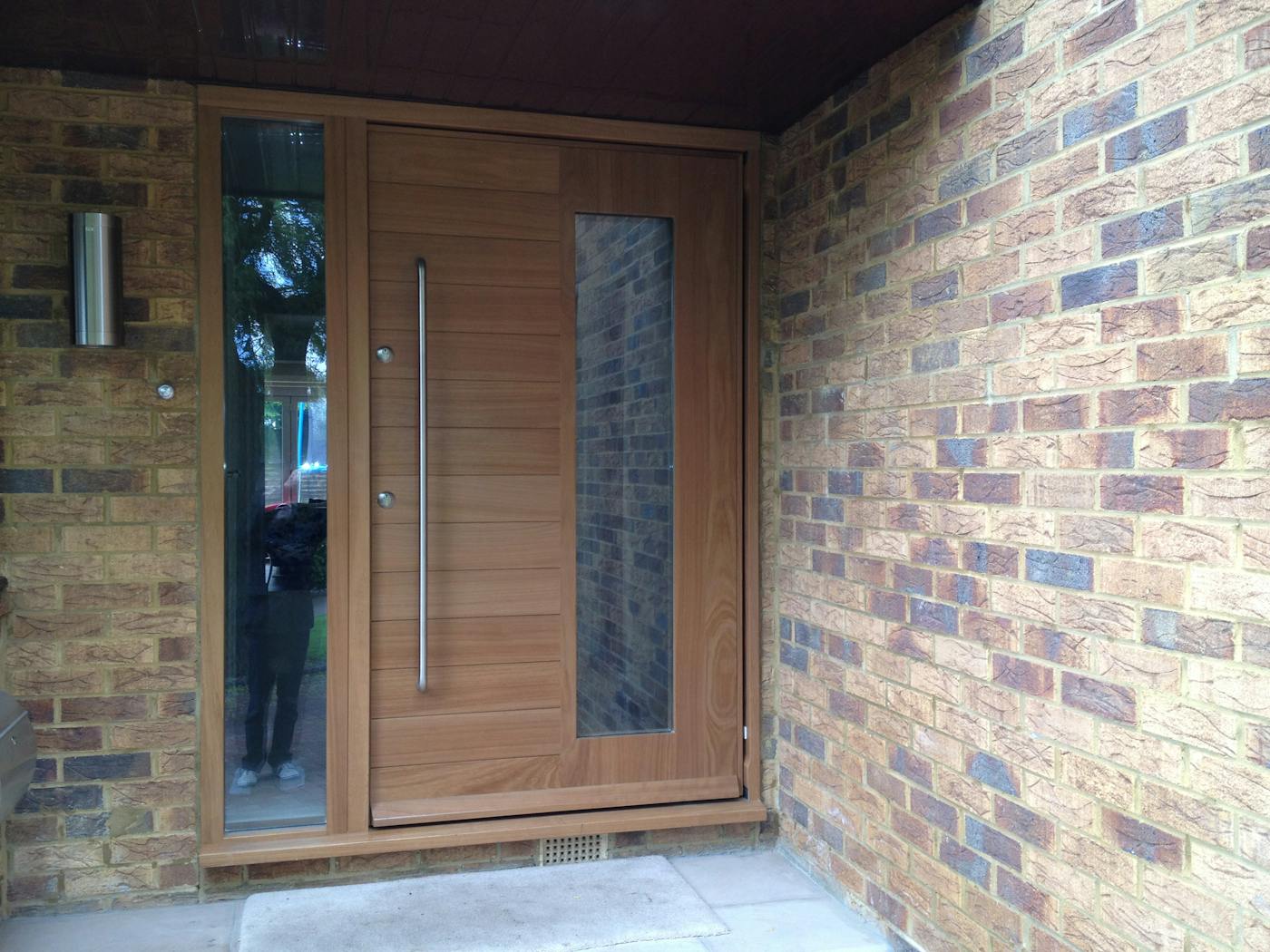 Manhattan front door | Iroko | Urban Front