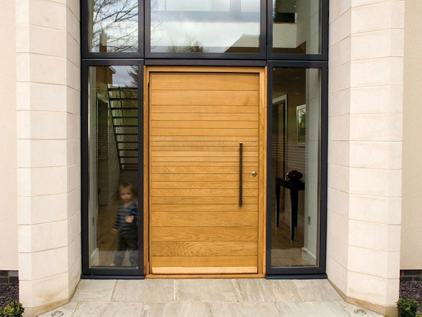 Neo Front Door | European Oak | Option 11 handle